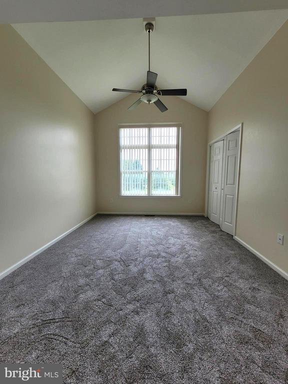 Building Photo - 128 Hickory Ln