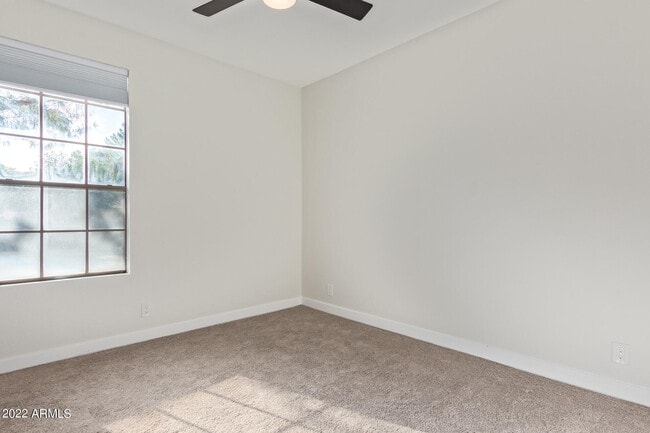 Building Photo - 11 N Concord St