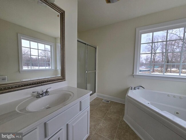 Building Photo - 271 Ashton Ct