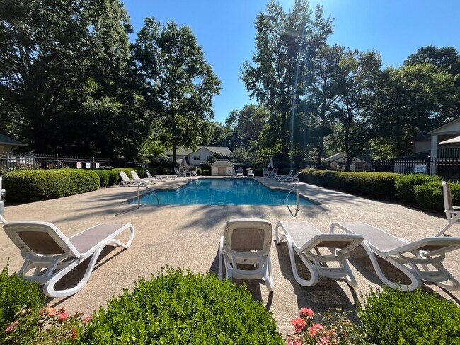 Building Photo - 1041 Churchill Downs Ct
