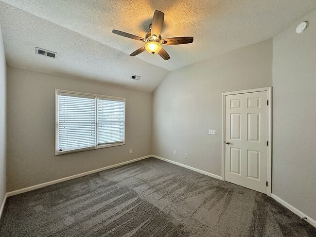 Building Photo - Beautiful 2 Story Home in Raleigh!