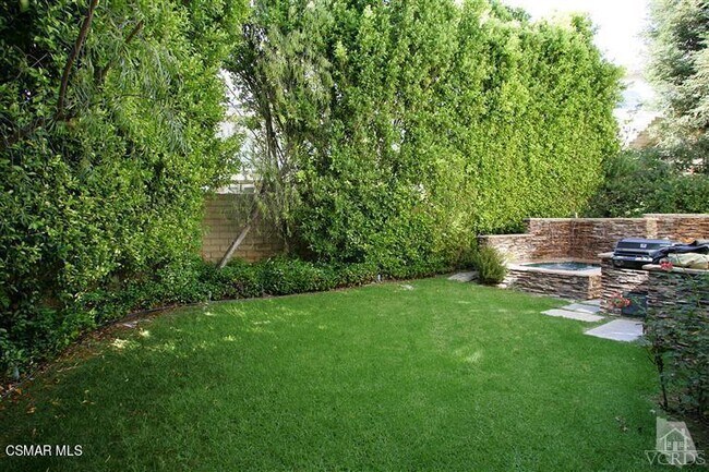 Building Photo - 2563 Littlefield Ct