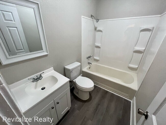 Building Photo - 3 br, 2 bath House - 1253 Cottrell Street