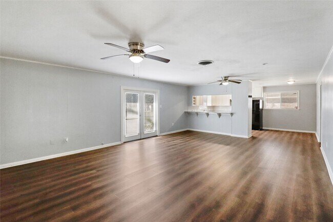 Building Photo - 238 Sleepy Hollow Dr