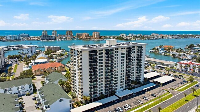 Building Photo - 400 Island Way