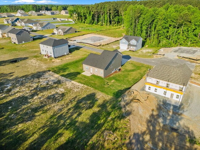 Building Photo - Modern 2023 Build | 2,200+ Sq Ft | Main-Level Primary | Loft + 2-Car Garage | Cul-De-Sac Lot