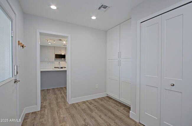 Building Photo - 4224 N 36th St