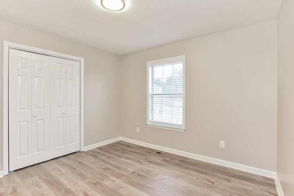 Building Photo - 403 Trailsend Ct