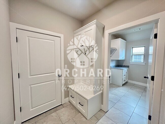 Building Photo - Tontitown- Single Family Home- Beautiful Wellington Plan- 9 Month Lease