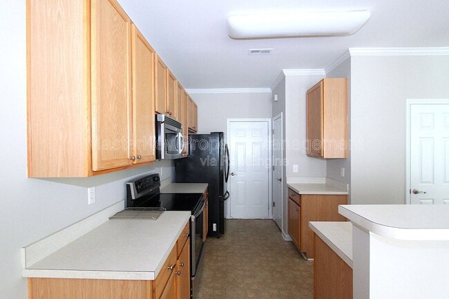 Building Photo - 2021 Betry Pl