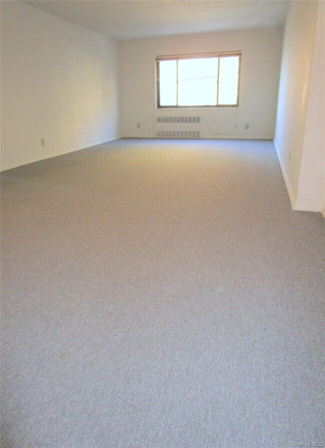 Building Photo - 680 N Terrace Ave