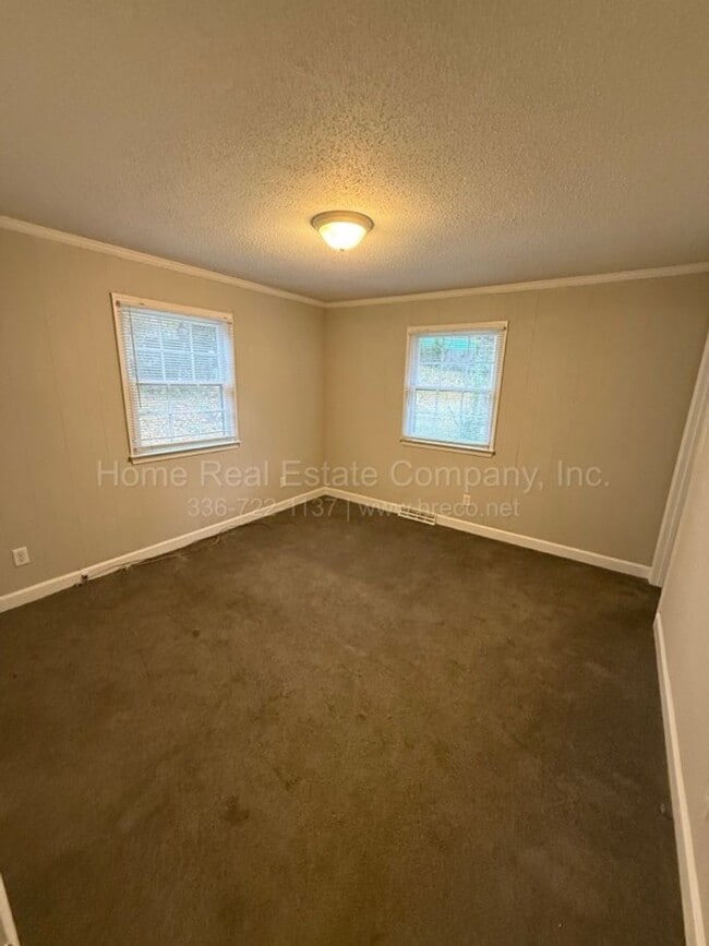 Building Photo - 730 Laurel St