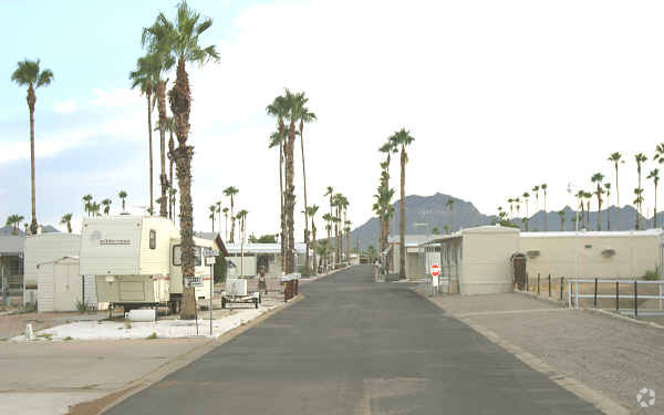 Primary Photo - Rosehaven Estates & RV Resorts