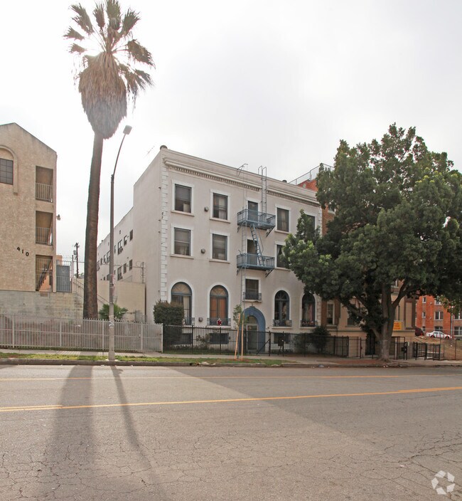 Building Photo - Westlake Apartments