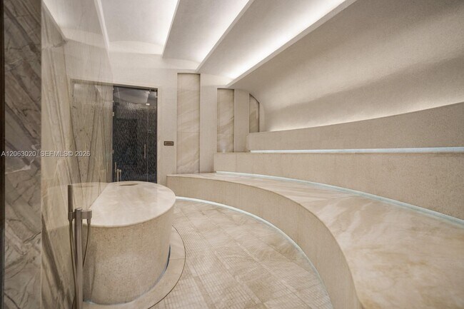 Building Photo - 17749 Collins Ave
