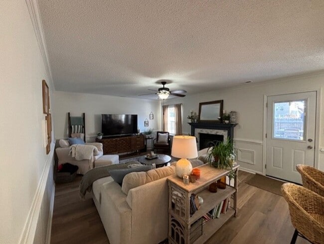 Building Photo - Glenwood