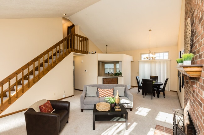 Building Photo - 4112 Loughmoor Dr
