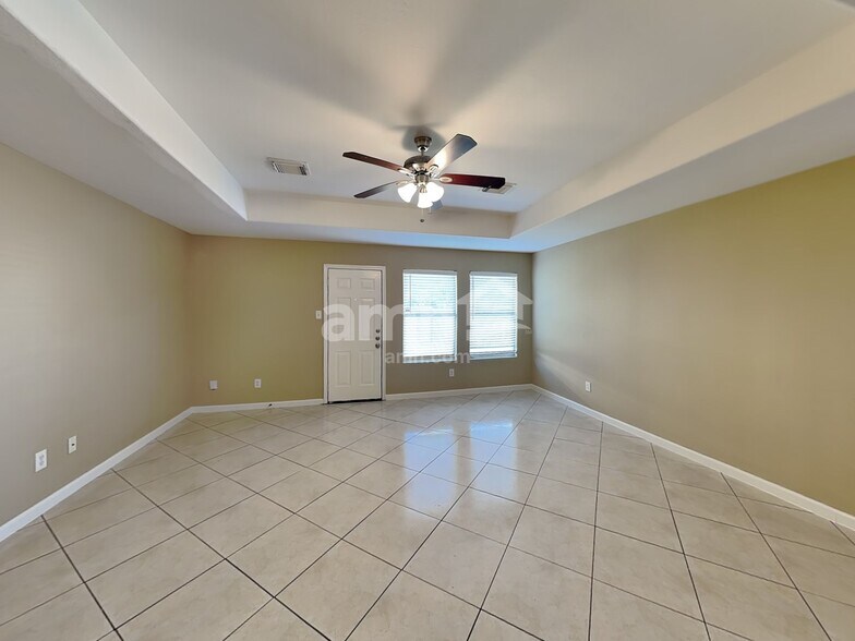 Building Photo - 8915 Chisholm Wood Ln