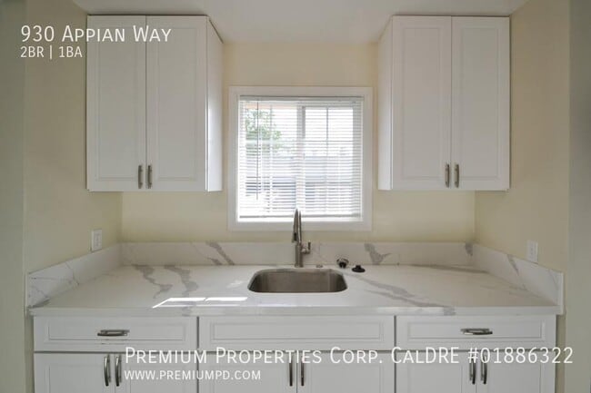 Building Photo - 930 Appian Way