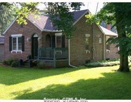 Building Photo - 102 Kent Rd