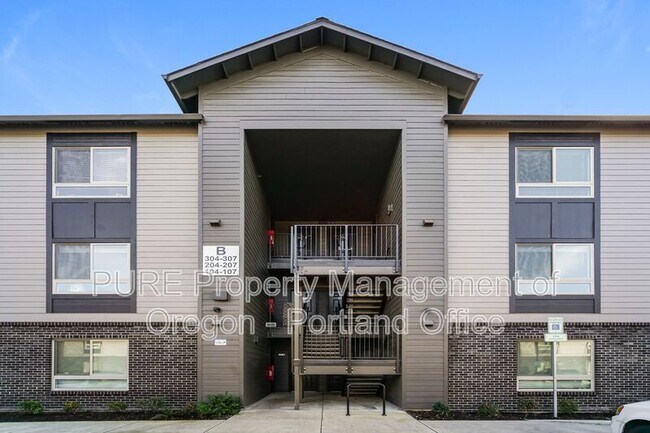 Building Photo - 22025 NE Halsey St