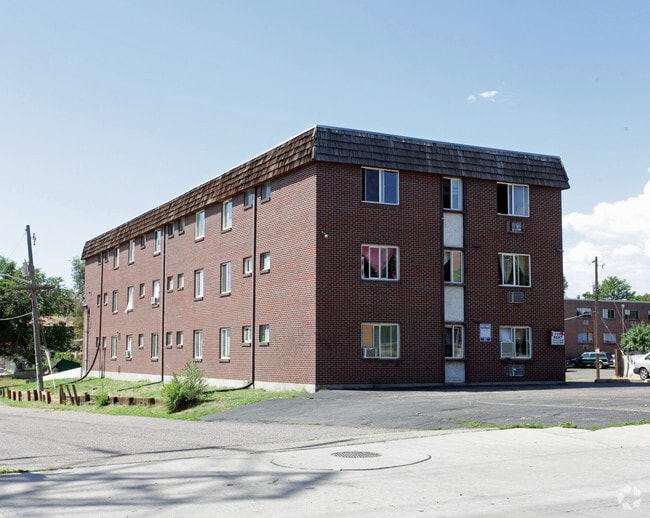 Building Photo - South Quivas Apartments