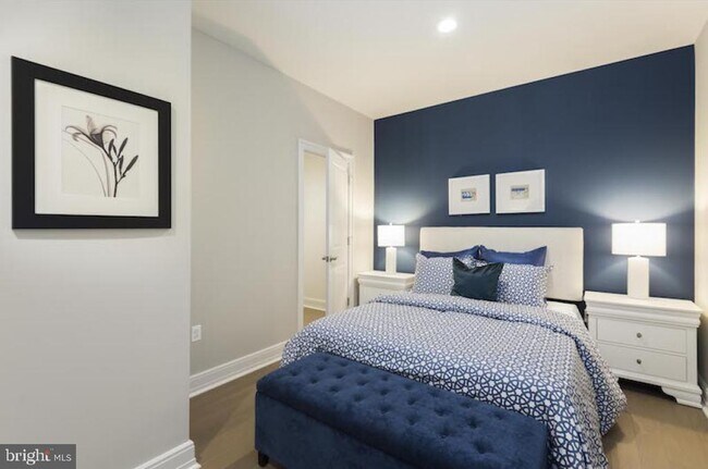 Building Photo - 218 Arch St