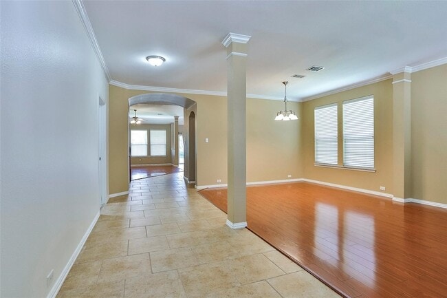 Building Photo - 15529 Landing Creek Ln