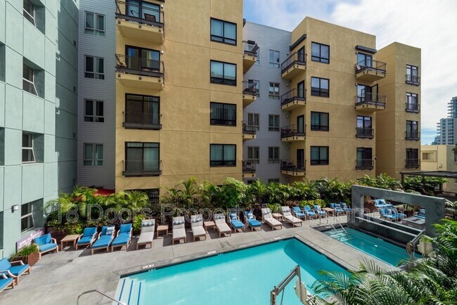 Building Photo - 889 Date St