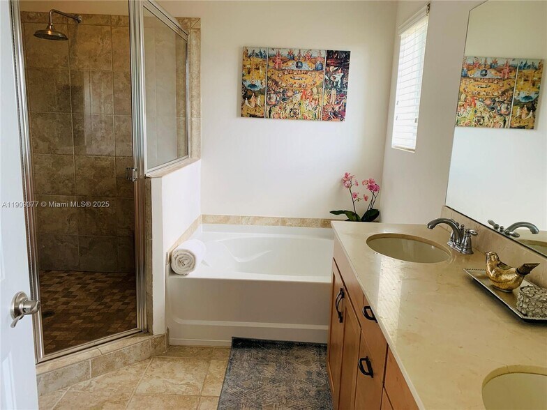 Building Photo - 4812 Foxtail Palm Ct