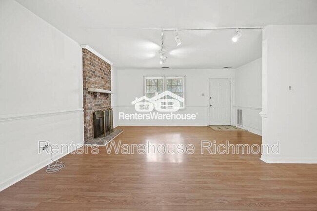 Building Photo - 12330 Deerhurst Dr