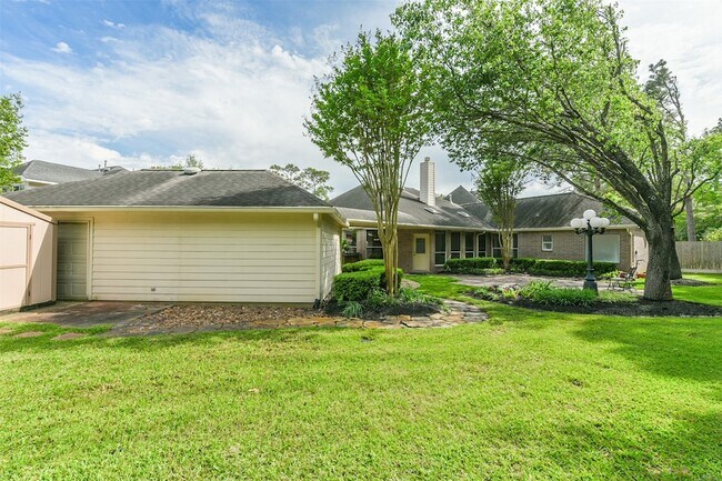 Building Photo - 14610 Farrawood Dr