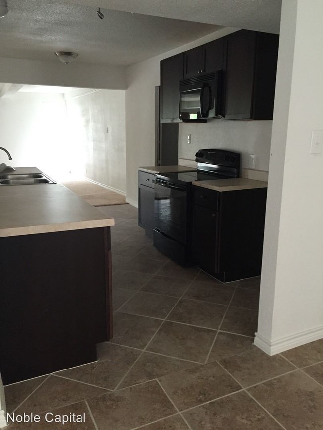 Building Photo - 4 br, 2 bath House - 810 Cobble