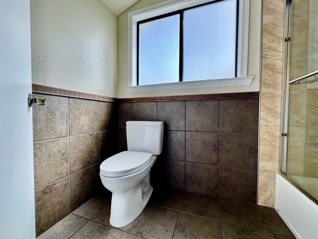 Building Photo - 5317 Creek Estates