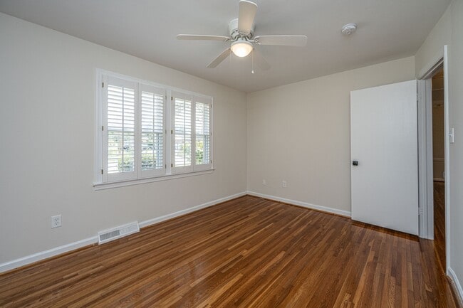 Building Photo - 1791 Dunbarton Dr