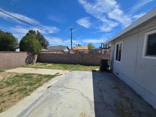 Building Photo - 1415 Boyden Ave