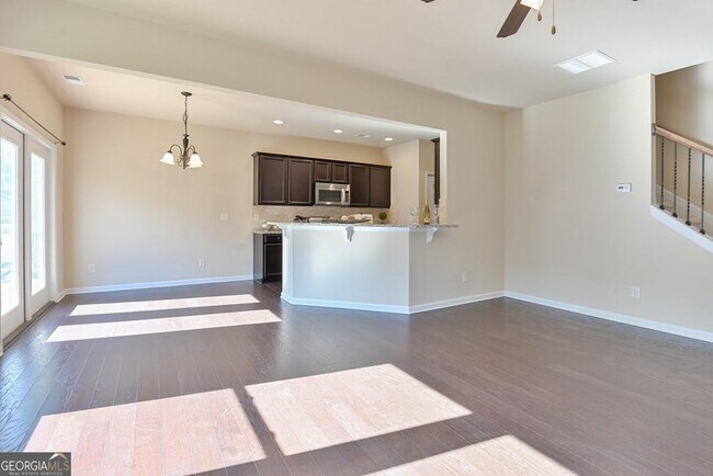 Building Photo - 4665 Woodbine Way