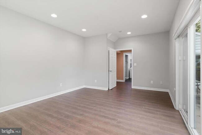 Building Photo - 5202 Garner St