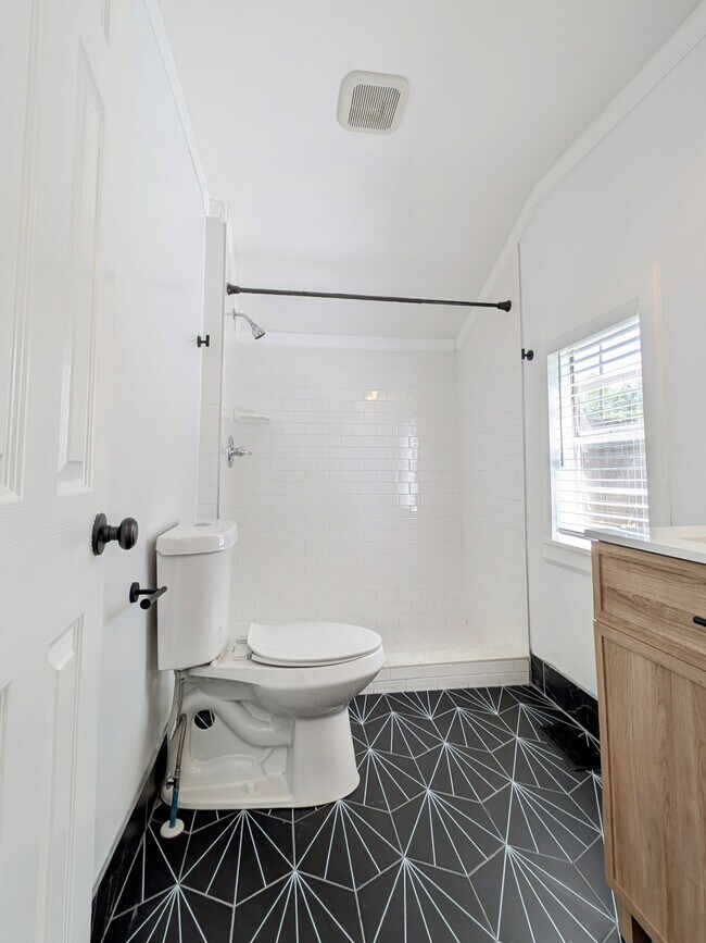 Building Photo - 520 48th St S