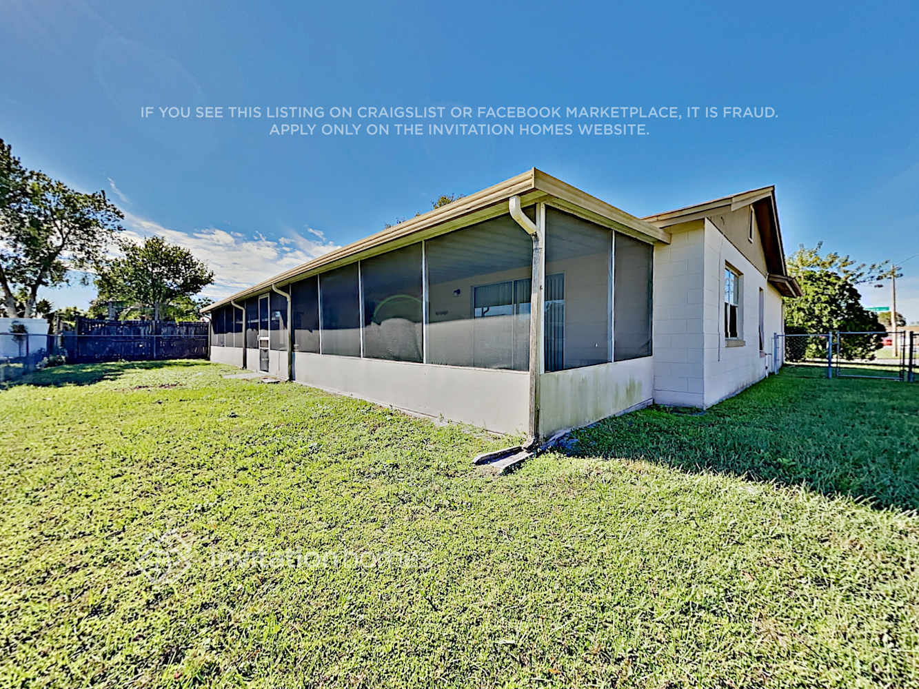 Building Photo - 99 Oaxaca Ln