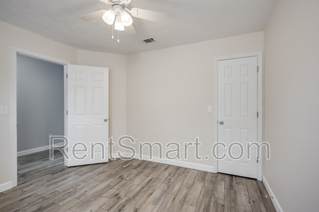 Building Photo - 965 Cammaron Way