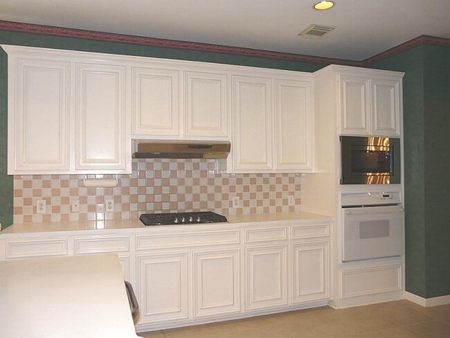 Building Photo - 3216 Shadowwalk Dr