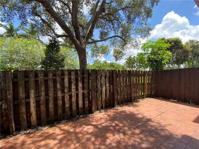 Building Photo - 16045 Emerald Cove Rd
