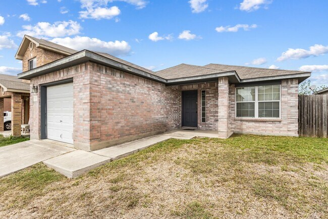 Building Photo - 3 Bedroom/2 Bath Meadow Brook Subdivision