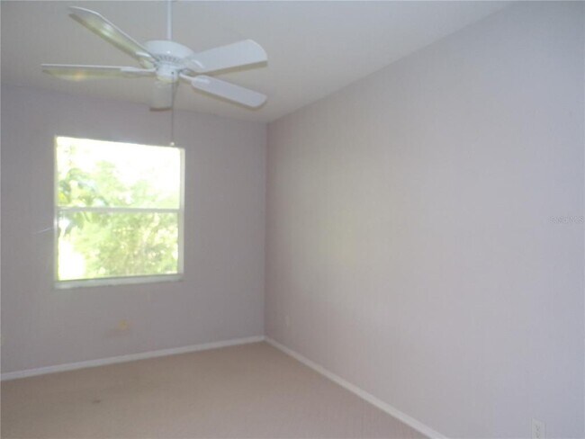 Building Photo - 2732 Royal Palm Dr