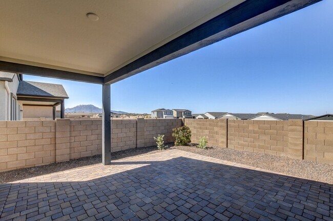 Building Photo - Beautiful home in Saddlewood