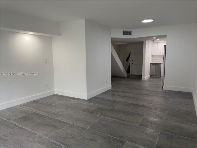 Building Photo - 230 NW 87th Ave