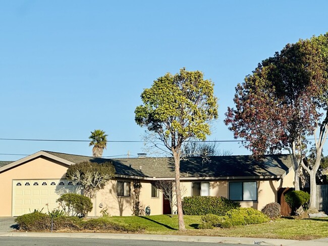 Primary Photo - Beautifully Remodeled Single Family Home C...