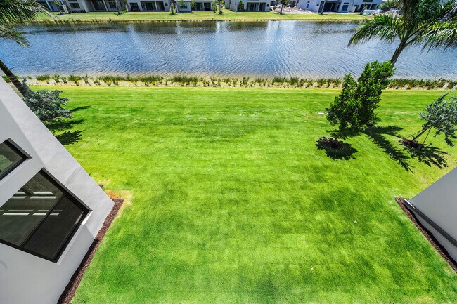 Building Photo - 9516 Riverside Pk Dr