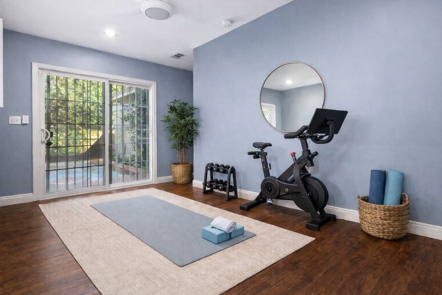 Building Photo - 11953 Collins St